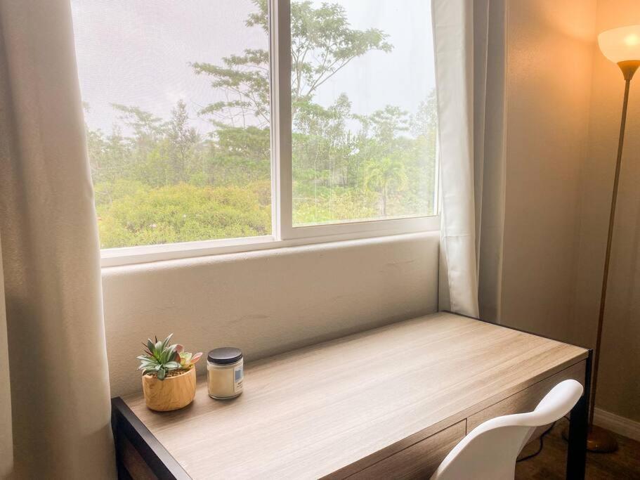 Hibiscus Hale, Full Kitchen, King Bed, Parking Apartment Keaau Luaran gambar