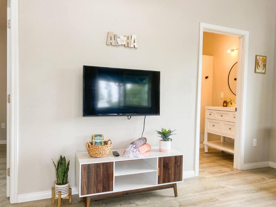 Hibiscus Hale, Full Kitchen, King Bed, Parking Apartment Keaau Luaran gambar
